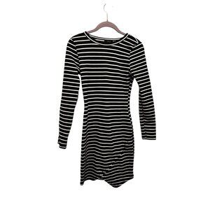 🍒 2/$20 🍒Black & White Striped Bodycon Long Sleeve Dress Rounded Neckline Sz S